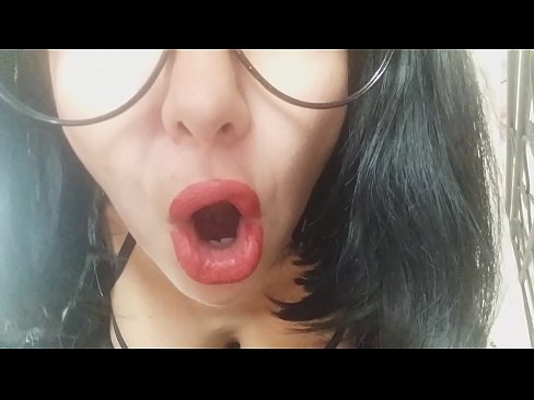 ❤️ ګرانه، ستا سوزنده مور به تاسو نن ښوونځي ته نه پریږدي ... زه تاسو ته ډیره اړتیا لرم ... ❌ ❌️❤